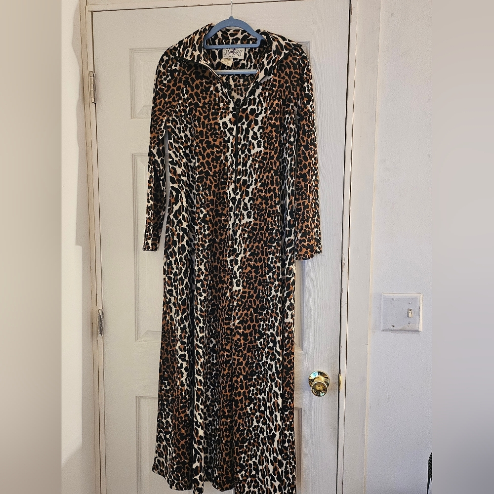 Vintage Leopard Print Nightgown by Butterfield 8 size M‎ 60s Glam House Dress